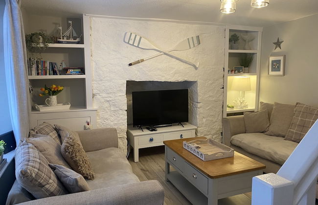 Delightful 3 Bedroomed Cottage in Llandudno - Photo 7