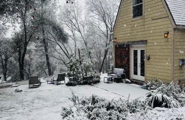 Blissful Acres hilltop cottage - Foto 16