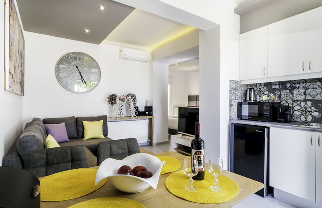 Talos Luxury Suites - Photo 12