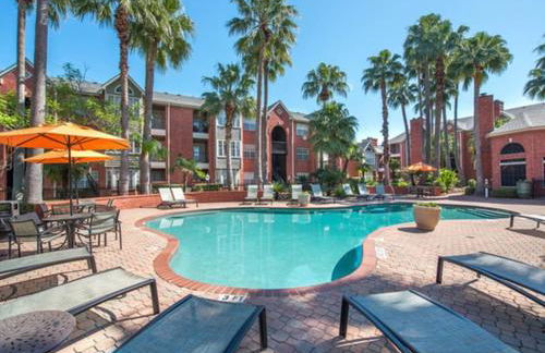 Med Center Charm 2br Haven - Photo 2