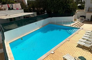 Host Wise - Lively Charming Apartment w Pool - Foto 39