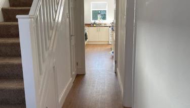 Spacious 3 bed with driveway - Foto 2