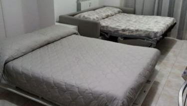 Ampio monolocale con terrazzo - a 2 passi dal mare - Foto 3