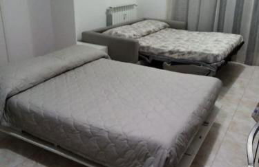 Ampio monolocale con terrazzo - a 2 passi dal mare - Foto 3