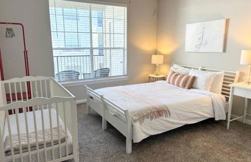 Hidden Gem at Med Center 2BR & 2BA Apartment - Foto 24