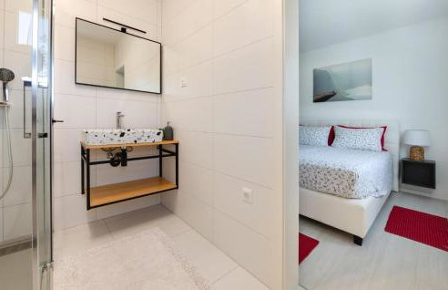 Awesome Home In Mali Vareski - Foto 33