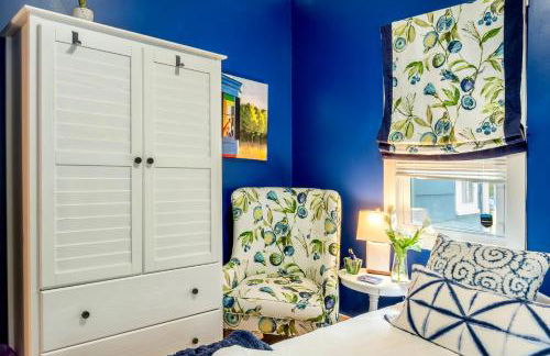 1890 CapeCod farmhouse:Charming, Private, Spacious - Photo 24