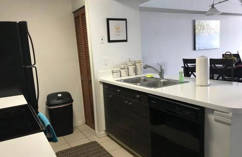 10min to Disney parks new condo free wifi & pool - Foto 23