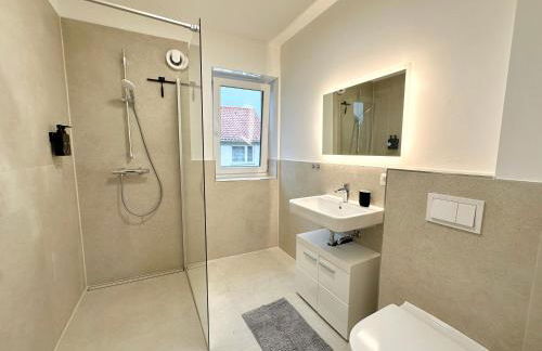 LIVA Stays - Henstedt Ulzburg - Nähe Hamburg & Flughafen - Nähe Bahnhof - Terrasse - Smart-TV - Foto 70