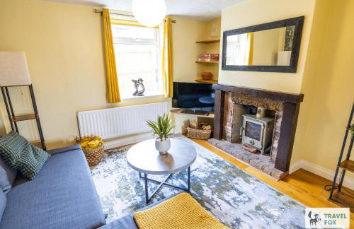 Smithy Bank Cottage - with free parking! - Photo 45