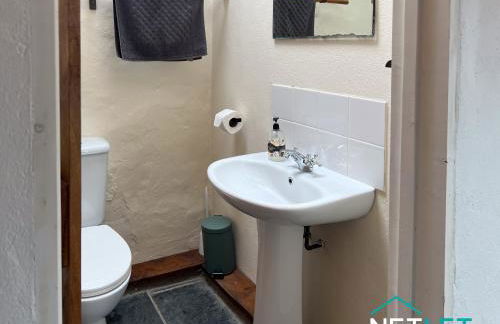 Ty Bedwen - Cosy Rural Retreat in St Davids - Photo 15