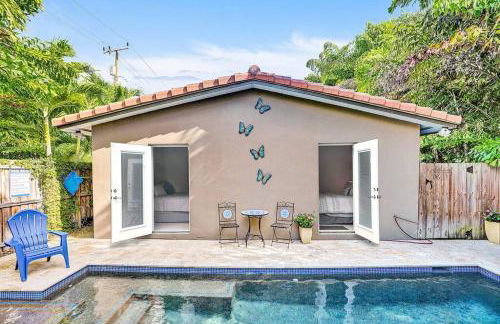 Heated pool, parking, 5 min walk to food and fun! - Foto 23