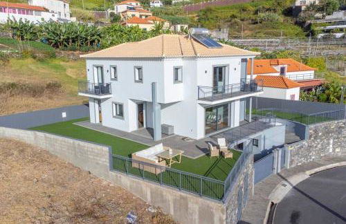 Yuri Big House - Photo 1