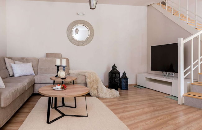 Luxury Villa Lelu With Heated Saltwater Pool, Parking, High Speed Internet, Bbq, el. car Charge T2 - Foto 17