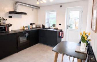 Palms 1 Log Burner Private Courtyard Parking Central Newquay - Photo 5