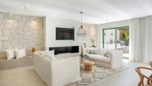 VACATION MARBELLA I Casa Savia, Private Pool, Luxury interiors, 10min walk to the Beach - Foto 5