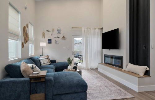 Modern Lake House 3 Blocks from the Lake! - Foto 8