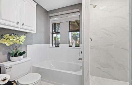 3-BD 2-BA Frisco Getaway - Backyard Patio BBQ - Foto 22