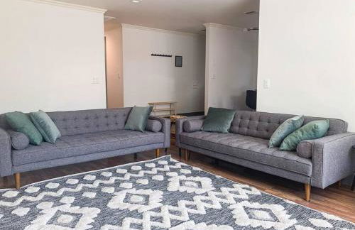 Riverwalk Retreat: Spacious, Hot tub, near Autzen - Foto 16