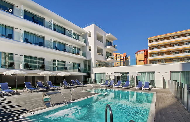 Carihuela Suites - Photo 26