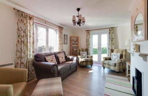 2 Bed in Langham oc-1539 - Photo 1