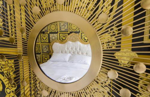 Deluxe 2 Bed Versace Bungalow Hot Tub, Sky TV, Cinema Screen Saffron Walden - Foto 1