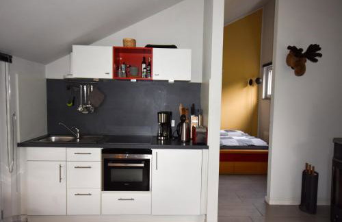 Holiday Home in Forest with Terrace & BBQ - Foto 25