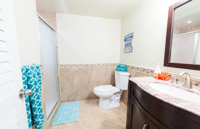 Gorgeous Ocean Views! Welcome to Bella Breeze! BeachFront 2BR 2BA - Photo 11