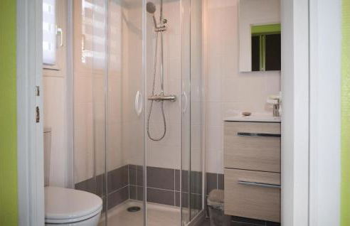 Stunning Apartment In Trevou Treguignec - Foto 8