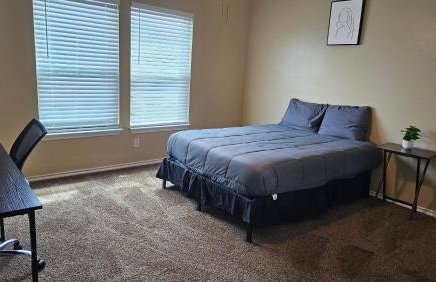 Cozy Four Bedroom Residence in Converse - Foto 9