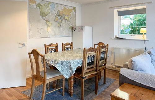 5 Bed Townhouse with Garden & Parking by BrumStay UK - Foto 43