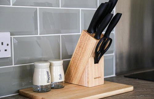 Premium 4 large double bed townhouse in Bicester, next to Bicester Village - Foto 15