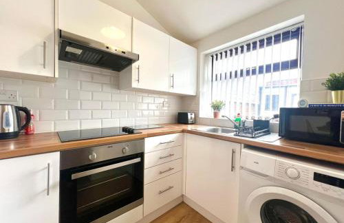 Quaint 2Bed House near Wigan Centre - Photo 6