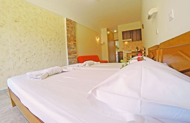 Tarsanas Apartments - Photo 8