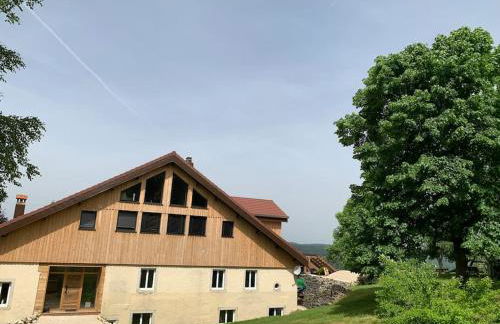 Ancienne ferme comtoise 4 étoiles, 11 personnes Lac St-Point/Mont d'Or - Foto 4