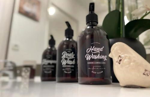 AJ - Stylish Pied-à-Terre à La Joliette - Parking - Foto 8