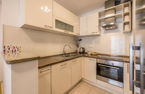 Three Lions Apartment - Photo 19