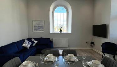 Welsh Getaway Apartment - Town Centre - Photo 2