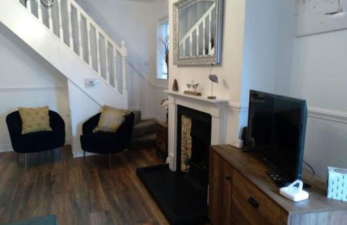 Cottage, Hot Tub, Open fire, Games Room, large Garden Sleeps 2-8 - Foto 24