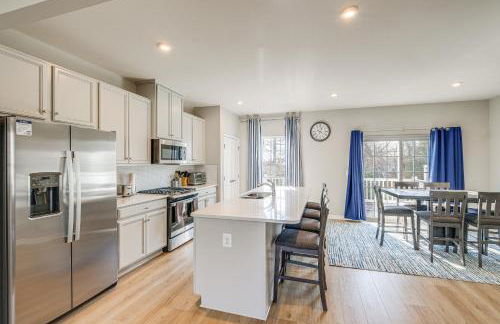 30 Mi to Downtown DC Charming Dale City Townhome! - Foto 2