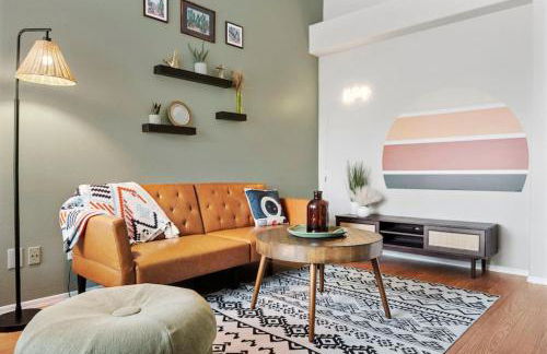 Sunkissed Private Pool 3BR Oasis w Outdoor Lounge - Foto 9