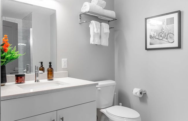 Amazing 2BR Downtown With 98 Walk Score - Foto 12