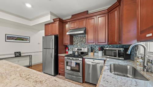 HUGE Cozy Jersey City Oasis with Double Balcony - 20 mins to NYC - Foto 5