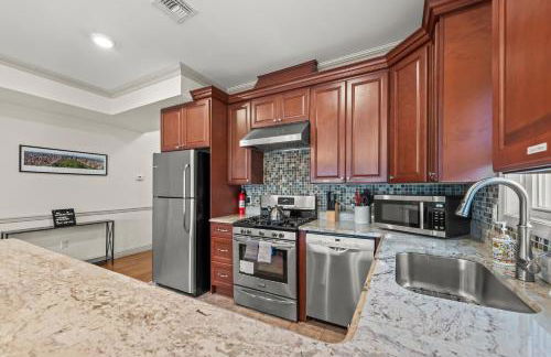 HUGE Cozy Jersey City Oasis with Double Balcony - 20 mins to NYC - Foto 5