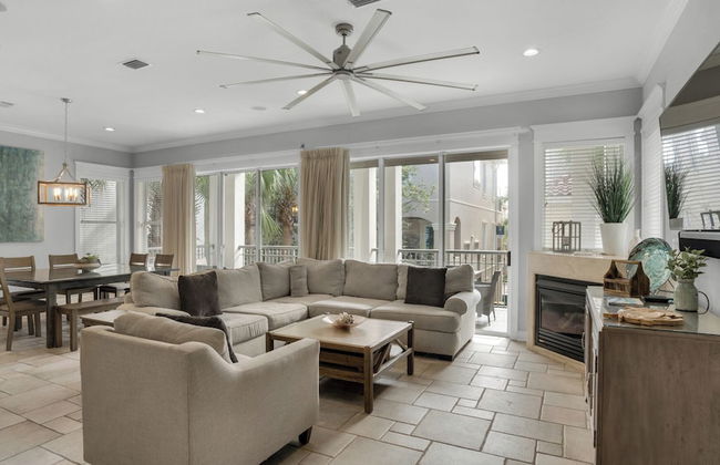 4BR Home, Private Pool, Steps From Beach, Minutes to Top Attractions - Foto 22