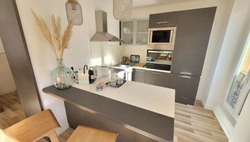 Sunny and calm 2 bed apartment place du Pin - Foto 2