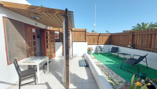 Bungalow with Sunny Private Terrace - Secure Bike or Board Storage - Foto 2