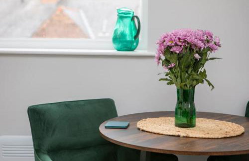 Modern Apartment Free Parking Double Bed Suite 5 - Foto 13