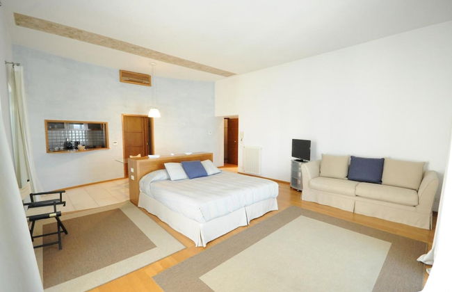 Suite Home Trani - Photo 7