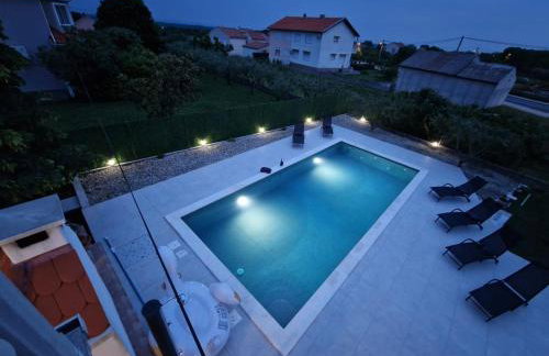 Gabriella House - Photo 19